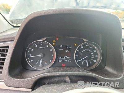 Zdjęcie 9 z 12 samochodu: 2018 HYUNDAI ELANTRA SE VIN:5NPD74LF9JH299741 - miniatura
