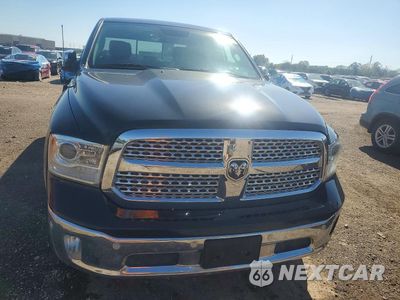 Piąte zdjęcie samochodu w środku: 2017 RAM 1500 LARAMIE VIN:1C6RR7NT9HS692095 - miniatura