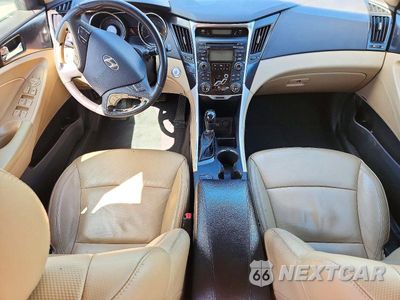 Zdjęcie 8 z 12 samochodu: 2013 HYUNDAI SONATA LIMITED VIN:5NPEC4AC0DH581795 - miniatura