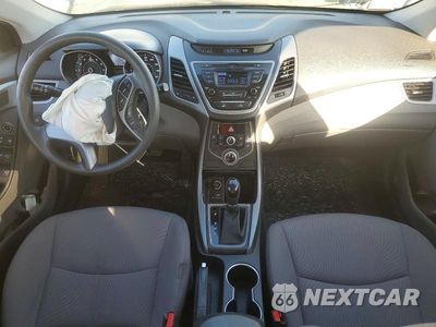 Zdjęcie 8 z 12 samochodu: 2016 HYUNDAI ELANTRA SE VIN:5NPDH4AE9GH715948 - miniatura