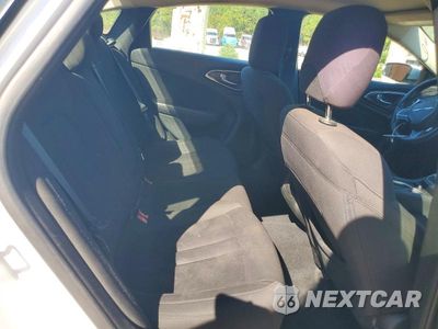 Zdjęcie 10 z 12 samochodu: 2015 CHRYSLER 200 LIMITED VIN:1C3CCCAB5FN642803 - miniatura