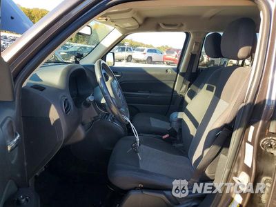 Zdjęcie 7 z 13 samochodu: 2014 JEEP PATRIOT LATITUDE VIN:1C4NJRFB6ED892450 - miniatura