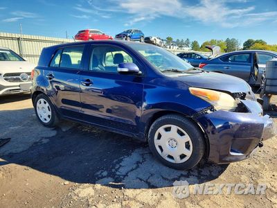 Czwarte zdjęcie samochodu z boku: 2014 SCION XD VIN:JTKKUPB48E1045381 - miniatura