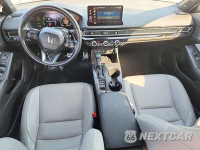 Zdjęcie 8 z 12 samochodu: 2025 HONDA CIVIC SPORT TOURING VIN:19XFL4H93SE004839 - miniatura