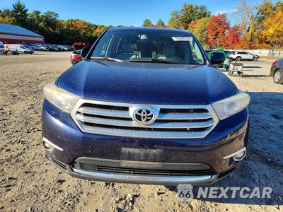 Piąte zdjęcie samochodu w środku: 2013 TOYOTA HIGHLANDER SE VIN:5TDBK3EH1DS216848 - miniatura