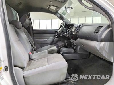 Zdjęcie 10 z 13 samochodu: 2013 TOYOTA TACOMA BASE VIN:5TFNX4CN8DX023748 - miniatura