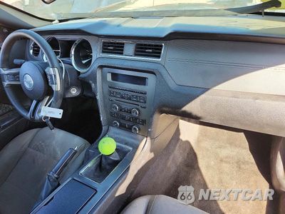 Zdjęcie 8 z 13 samochodu: 2012 FORD MUSTANG GT VIN:1ZVBP8CF3C5281959 - miniatura