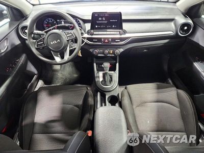 Zdjęcie 8 z 13 samochodu: 2024 KIA FORTE LXS VIN:3KPF24AD6RE728049 - miniatura