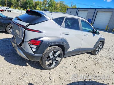 Trzecie zdjęcie samochodu z tyłu: 2024 HYUNDAI KONA LIMITED VIN:KM8HE3A30RU052504 - miniatura