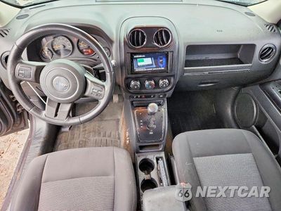 Zdjęcie 8 z 13 samochodu: 2015 JEEP PATRIOT LATITUDE VIN:1C4NJPFB9FD273962 - miniatura