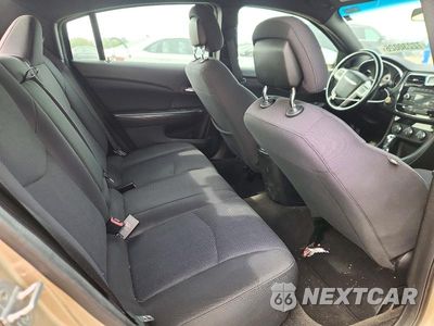 Zdjęcie 10 z 12 samochodu: 2014 CHRYSLER 200 TOURING VIN:1C3CCBBGXEN114273 - miniatura