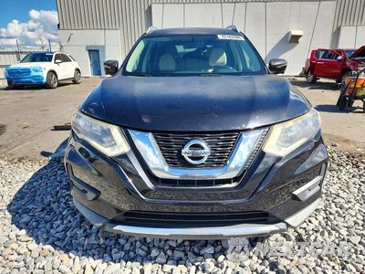 Piąte zdjęcie samochodu w środku: 2017 NISSAN ROGUE SV VIN:KNMAT2MTXHP508183 - miniatura