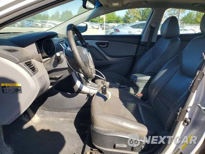Zdjęcie 7 z 12 samochodu: 2013 HYUNDAI ELANTRA LIMITED VIN:KMHDH4AE9DU659037 - miniatura