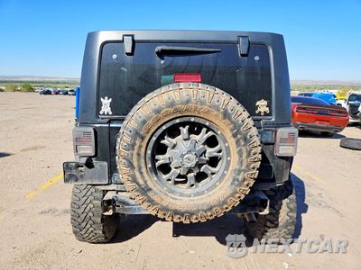 Zdjęcie 6 z 13 samochodu: 2015 JEEP WRANGLER UNLIMITED SAHARA VIN:1C4BJWEG6FL726726 - miniatura