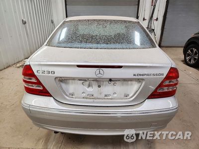 Zdjęcie 6 z 12 samochodu: 2003 MERCEDES-BENZ C 230K SPORT SEDAN VIN:WDBRF40J03F409993 - miniatura
