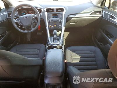 Zdjęcie 8 z 12 samochodu: 2015 FORD FUSION SE VIN:3FA6P0H7XFR182232 - miniatura