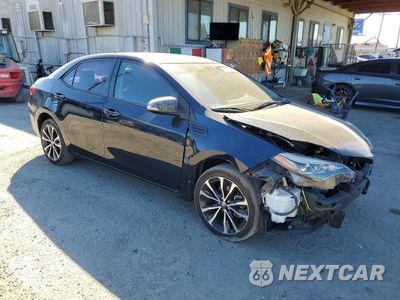 Czwarte zdjęcie samochodu z boku: 2018 TOYOTA COROLLA SE VIN:5YFBURHE1JP778722 - miniatura