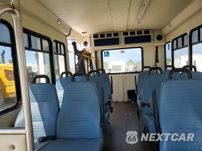 Zdjęcie 10 z 13 samochodu: 2021 FORD E350 SHUTTLE BUS VIN:1FDEE3FNXMDC10823 - miniatura