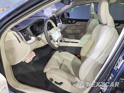 Zdjęcie 7 z 13 samochodu: 2026 VOLVO XC60 ULTRA VIN:YV4M12RM4T1445885 - miniatura