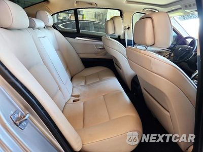 Zdjęcie 10 z 13 samochodu: 2011 BMW 528 I VIN:WBAFR1C51BC260192 - miniatura