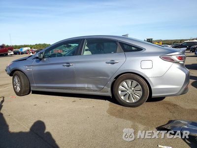 Drugie zdjęcie samochodu z przodu: 2016 HYUNDAI SONATA HYBRID SE VIN:KMHE24L10GA026657 - miniatura
