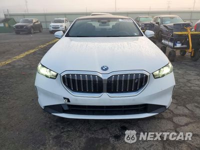 Piąte zdjęcie samochodu w środku: 2025 BMW I5 XDRIVE 40 VIN:WBY13HG03SCT15228 - miniatura