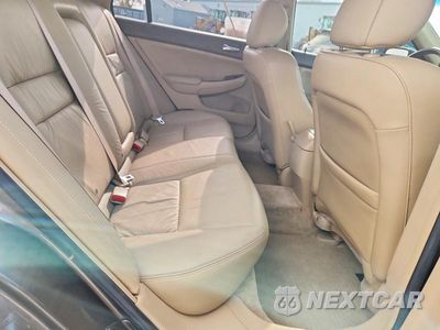 Zdjęcie 10 z 13 samochodu: 2007 HONDA ACCORD EX VIN:1HGCM66557A050986 - miniatura