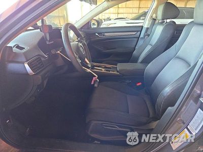 Zdjęcie 7 z 13 samochodu: 2018 HONDA ACCORD LX VIN:1HGCV1F19JA268174 - miniatura