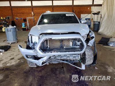 Piąte zdjęcie samochodu w środku: 2021 TOYOTA TACOMA TRD OFF-ROAD VIN:3TYCZ5AN9MT045200 - miniatura