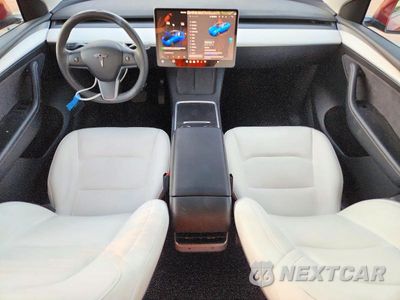 Zdjęcie 8 z 13 samochodu: 2023 TESLA MODEL Y VIN:7SAYGAEE4PF642485 - miniatura