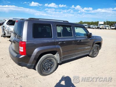 Trzecie zdjęcie samochodu z tyłu: 2017 JEEP PATRIOT SPORT VIN:1C4NJPBB3HD202877 - miniatura
