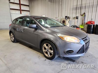 Czwarte zdjęcie samochodu z boku: 2012 FORD FOCUS SE VIN:1FAHP3K29CL471751 - miniatura