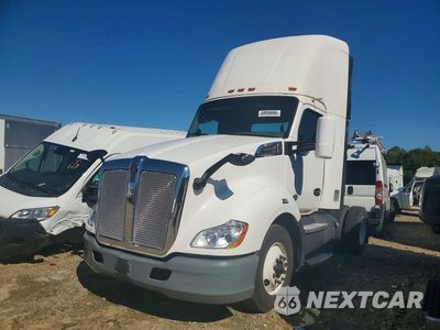 2017 KENWORTH T680 SEMI TRUCK 1XKYA48X2HJ160321 - główne zdjęcie licytacji z USA - miniatura