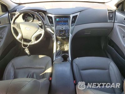 Zdjęcie 8 z 12 samochodu: 2015 HYUNDAI SONATA HYBRID LIMITED VIN:KMHEC4A44FA136748 - miniatura
