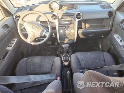 Zdjęcie 8 z 12 samochodu: 2005 SCION XB BASE VIN:JTLKT324050216346 - miniatura