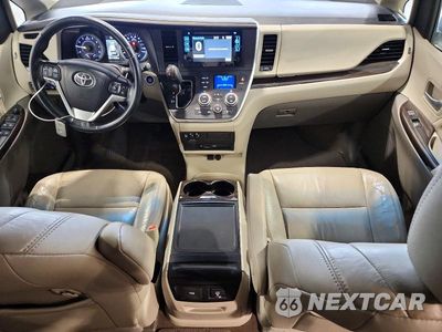 Zdjęcie 8 z 13 samochodu: 2016 TOYOTA SIENNA XLE PREMIUM 8-PASSENGER VIN:5TDYK3DC5GS753176 - miniatura