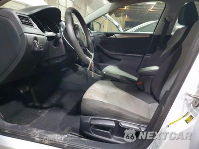 Zdjęcie 7 z 12 samochodu: 2017 VOLKSWAGEN JETTA S VIN:3VW2B7AJ3HM411434 - miniatura