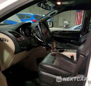 Zdjęcie 7 z 13 samochodu: 2019 DODGE GRAND CARAVAN SXT VIN:2C4RDGCG4KR579922 - miniatura
