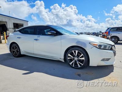 Czwarte zdjęcie samochodu z boku: 2016 NISSAN MAXIMA PLATINUM VIN:1N4AA6AP4GC415305 - miniatura