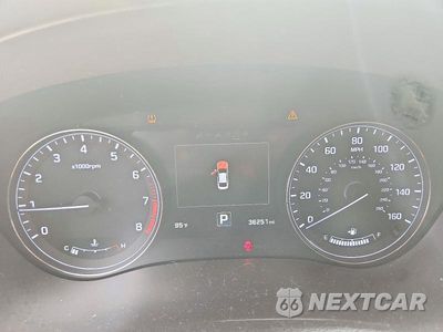 Zdjęcie 9 z 12 samochodu: 2017 GENESIS G80 3.8 VIN:KMHGN4JE6HU189433 - miniatura