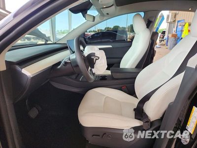 Zdjęcie 7 z 12 samochodu: 2025 TESLA MODEL Y VIN:7SAYGDED4SF232514 - miniatura