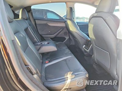 Zdjęcie 10 z 13 samochodu: 2026 TESLA MODEL Y VIN:7SAYGDEE9TF378059 - miniatura