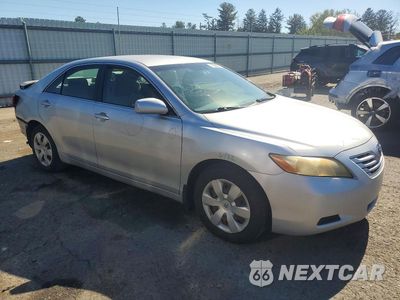 Czwarte zdjęcie samochodu z boku: 2007 TOYOTA CAMRY LE VIN:4T1BE46K17U194403 - miniatura