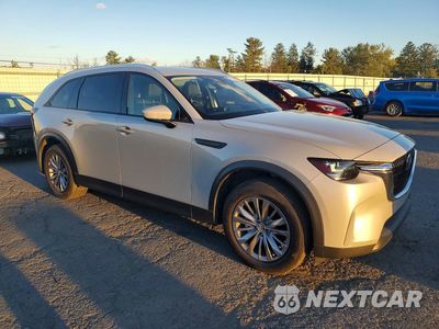 Czwarte zdjęcie samochodu z boku: 2024 MAZDA CX-90 PREFERRED VIN:JM3KKBHD1R1176558 - miniatura