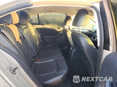Zdjęcie 10 z 12 samochodu: 2013 VOLKSWAGEN JETTA SEL VIN:3VWLP7AJ2DM229627 - miniatura