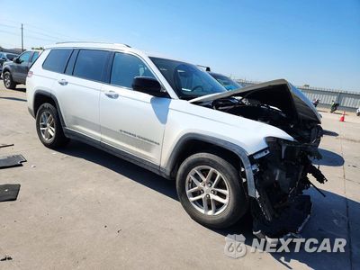Czwarte zdjęcie samochodu z boku: 2021 JEEP GRAND CHEROKEE L LAREDO VIN:1C4RJJAG1M8147246 - miniatura