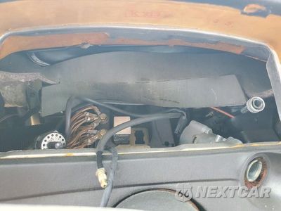 Zdjęcie 9 z 13 samochodu: 1984 MERCEDES-BENZ 300 DT VIN:WDBAB33A7EA169338 - miniatura