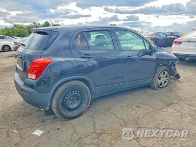 Trzecie zdjęcie samochodu z tyłu: 2016 CHEVROLET TRAX LS VIN:KL7CJKSB1GB570007 - miniatura
