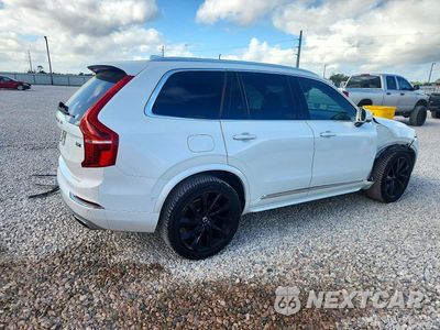 Trzecie zdjęcie samochodu z tyłu: 2018 VOLVO XC90 T6 VIN:YV4A22PL5J1389351 - miniatura