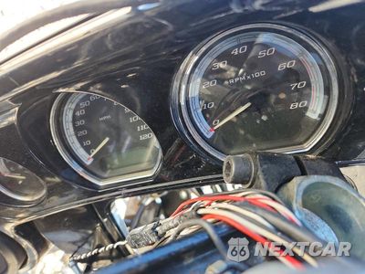 Zdjęcie 7 z 8 samochodu: 2014 HARLEY-DAVIDSON FLHTK ELECTRA GLIDE ULTRA LIMITED VIN:1HD1KEL18EB610657 - miniatura